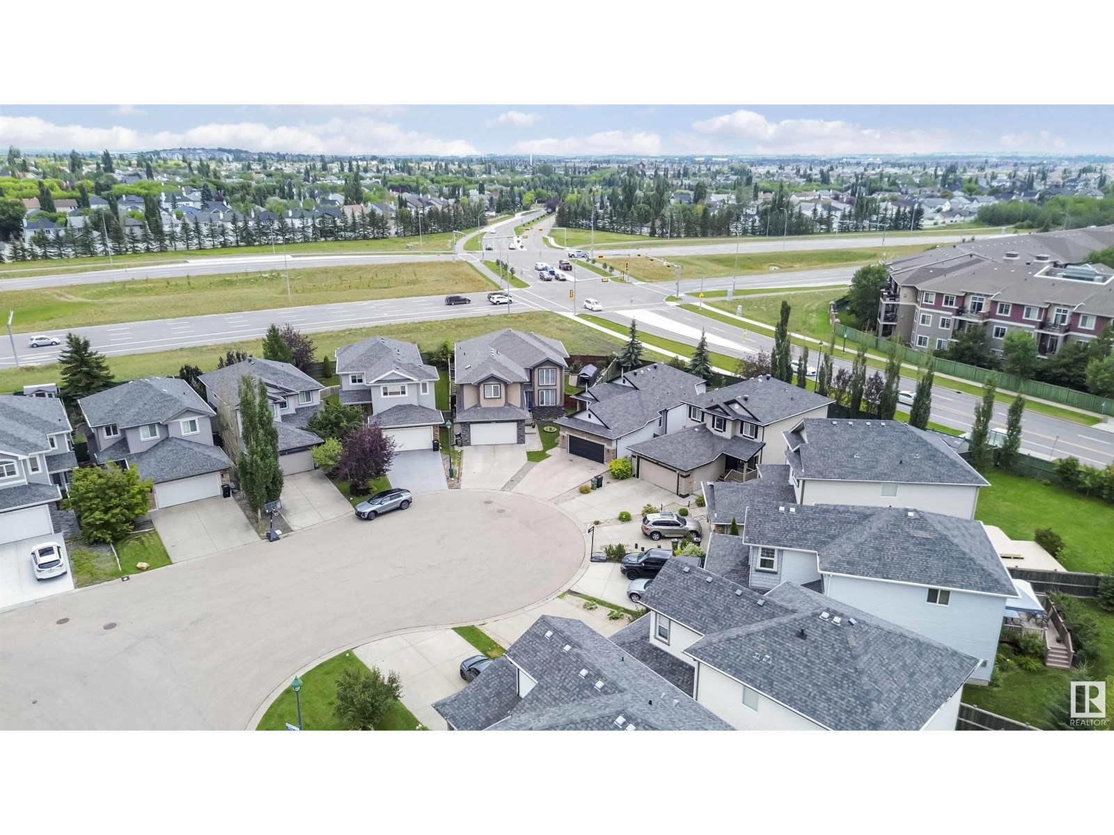 Photo 42 of 2435 Hagen Way Nw Nw, Edmonton AB