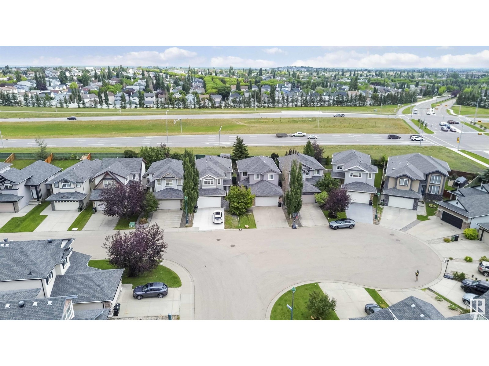 Photo 43 of 2435 Hagen Way Nw Nw, Edmonton AB