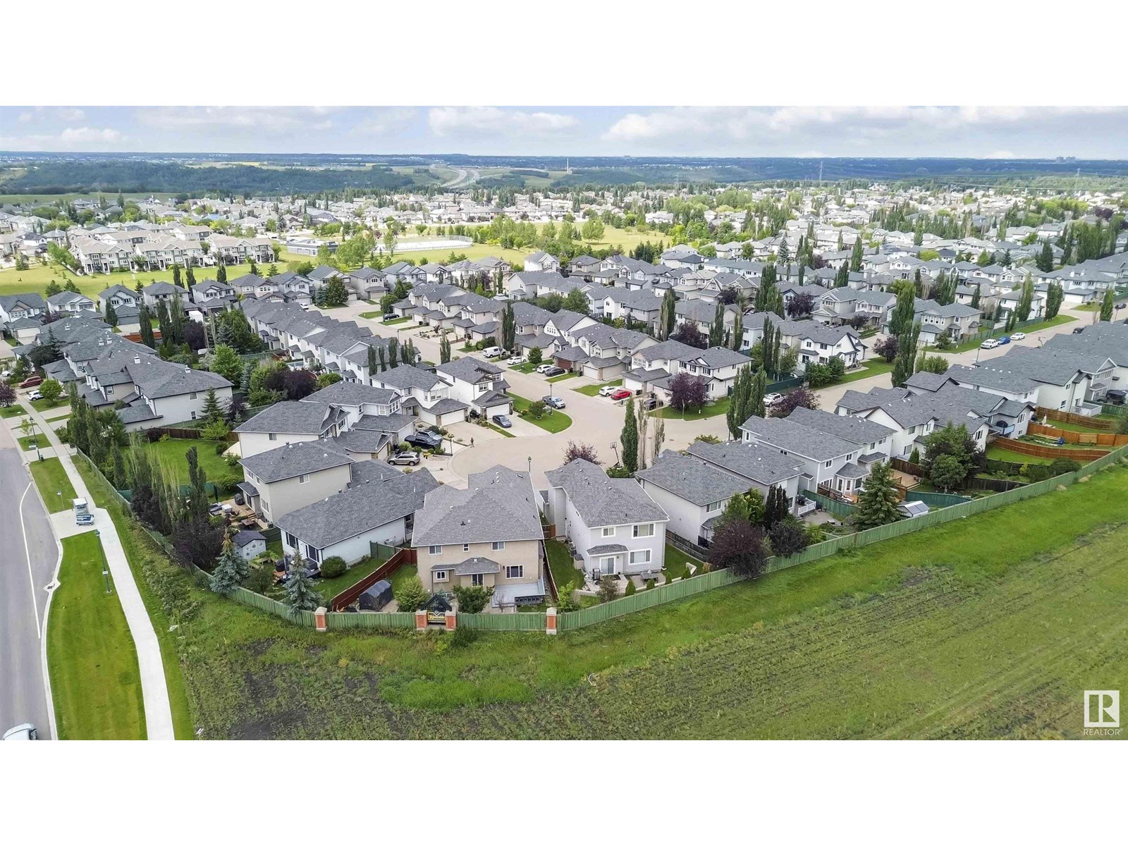 Photo 46 of 2435 Hagen Way Nw Nw, Edmonton AB