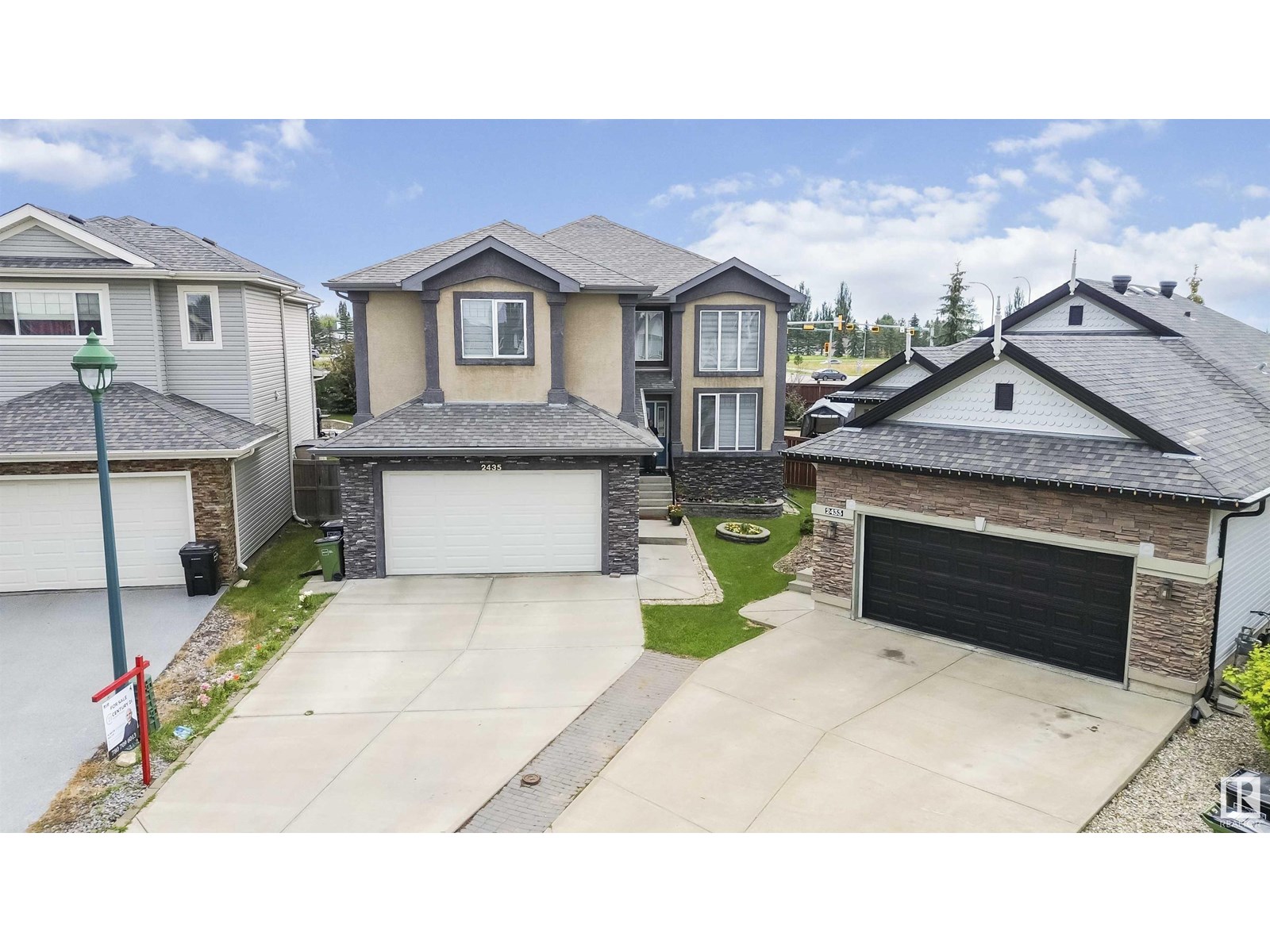 Photo 49 of 2435 Hagen Way Nw Nw, Edmonton AB