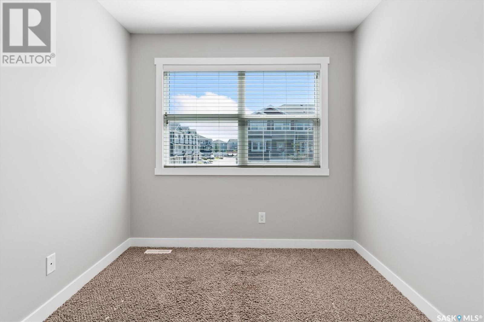 Photo 6 of 1202 Pringle Way, Saskatoon SK