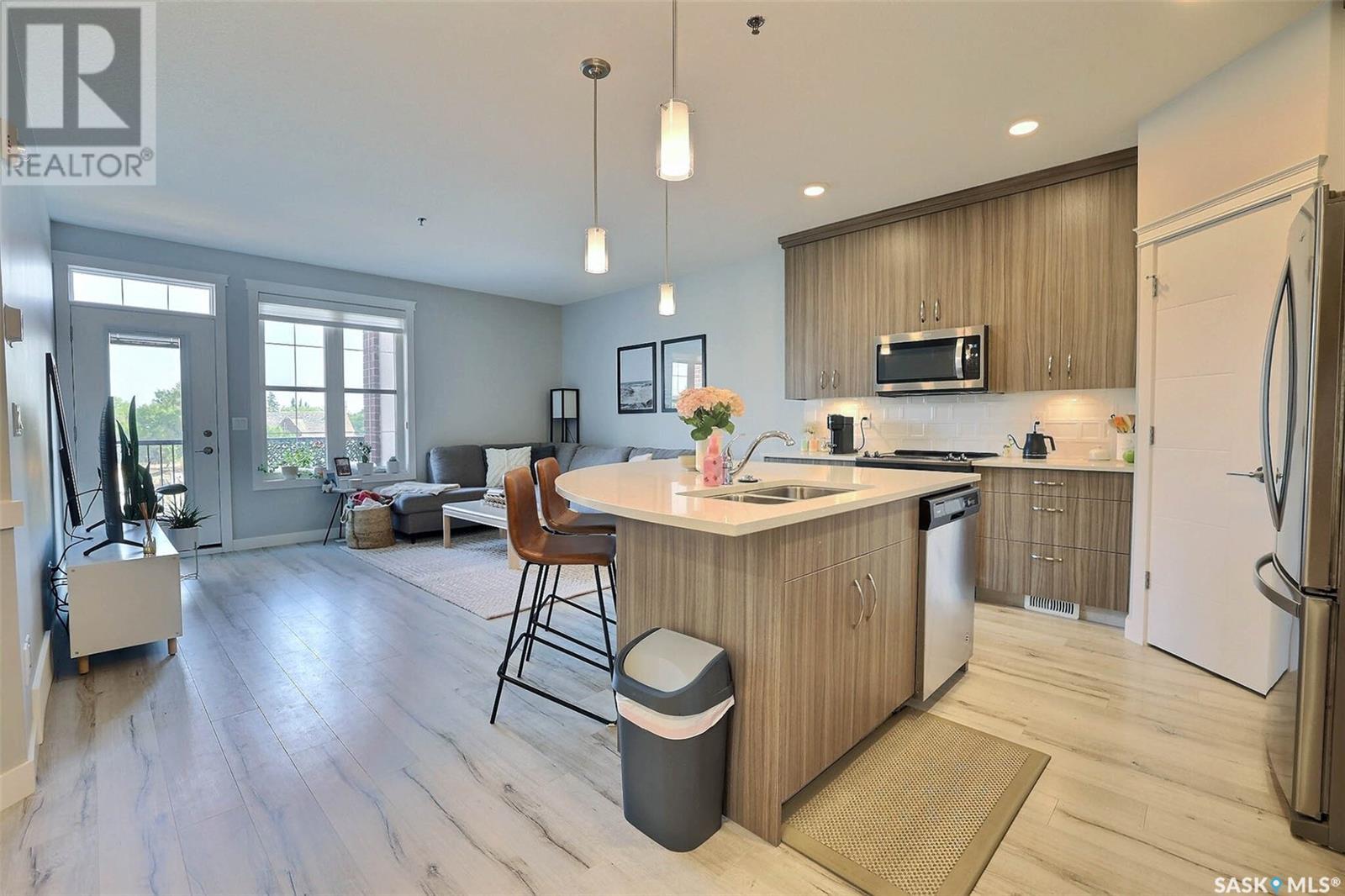 Photo 3 of 314 1700 Badham Boulevard, Regina SK