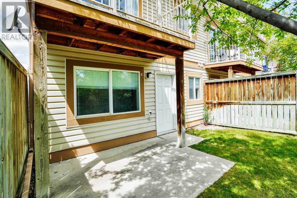 Photo 23 of 4 Citadel Point Nw, Calgary AB