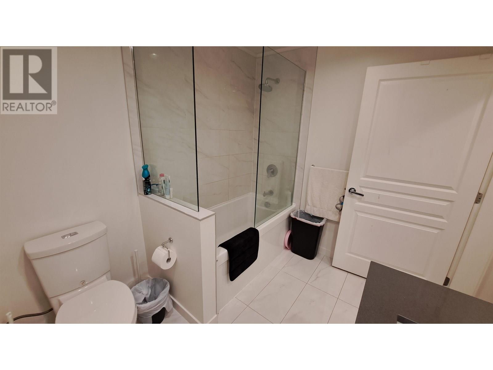 Photo 10 of 117 9399 Alexandra Road, Richmond BC