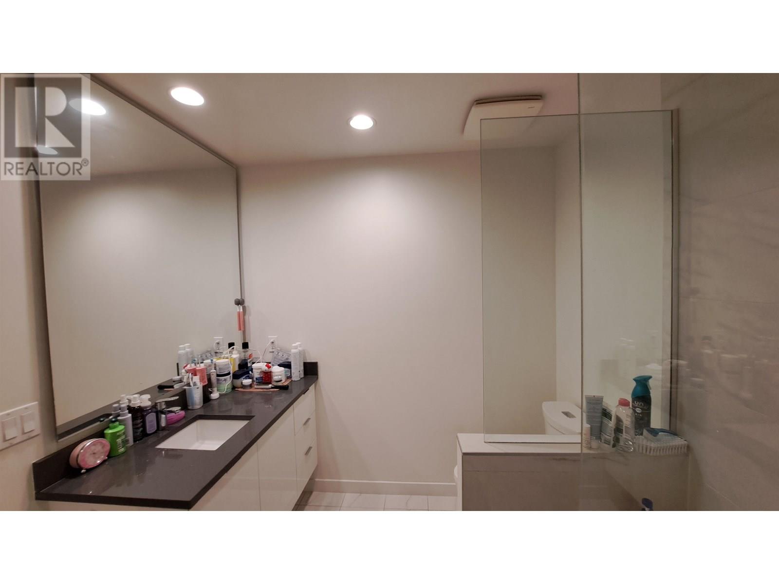 Photo 11 of 117 9399 Alexandra Road, Richmond BC