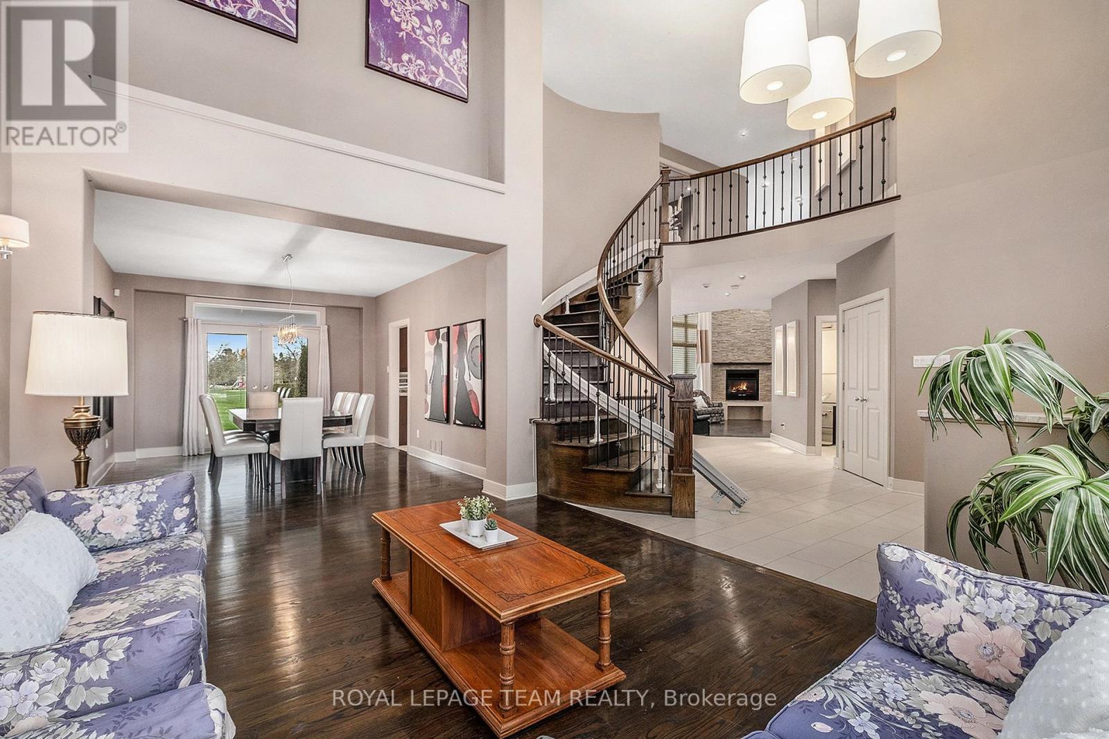 Photo 6 of 5386 Mansel Crescent, Ottawa ON