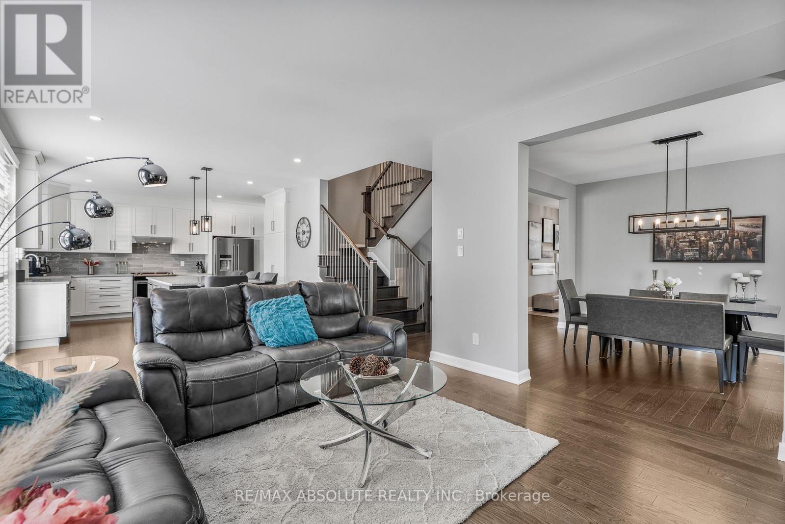 Photo 17 of 710 Coast Circle, Ottawa ON
