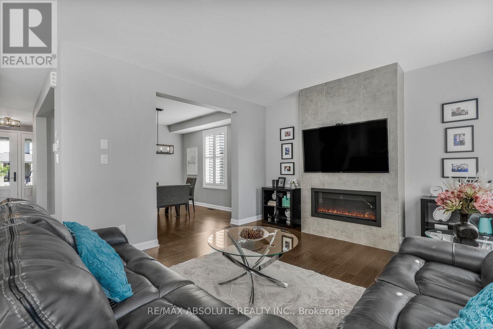 Photo 22 of 710 Coast Circle, Ottawa ON