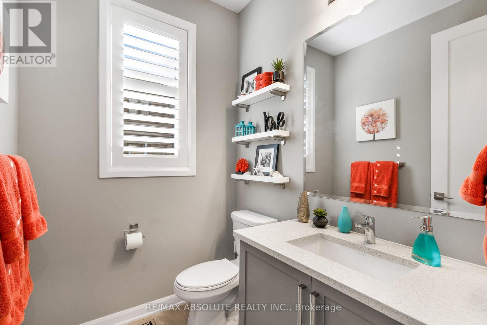 Photo 23 of 710 Coast Circle, Ottawa ON