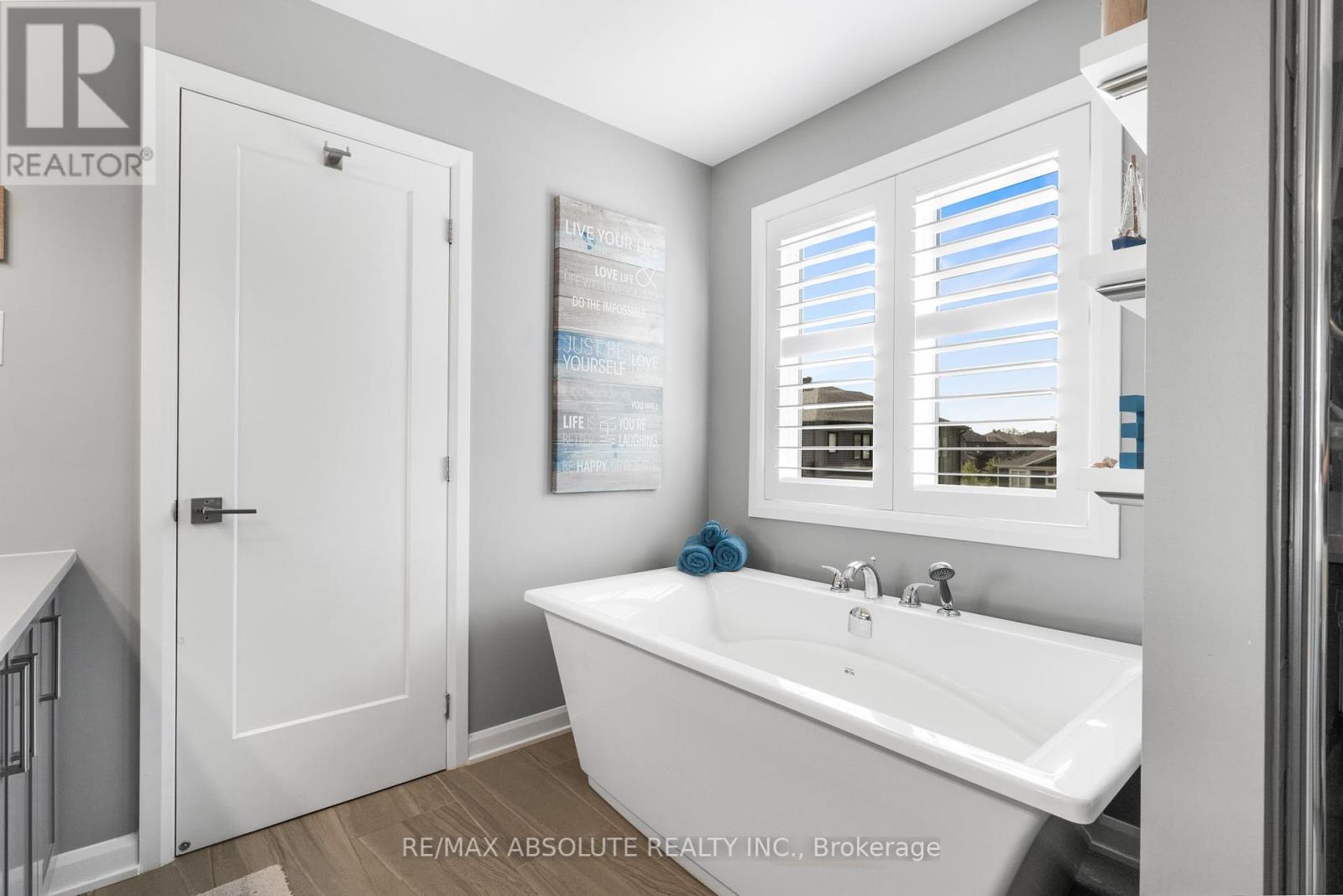 Photo 1 of 710 Coast Circle, Ottawa ON