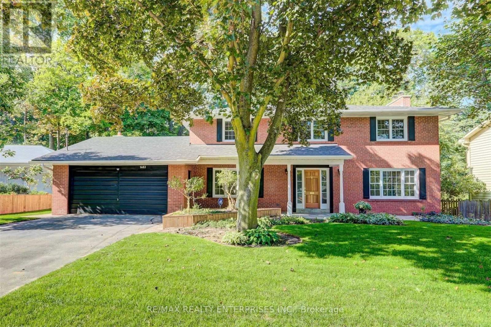 Photo 7 of 1493 Birchwood Drive, Mississauga ON
