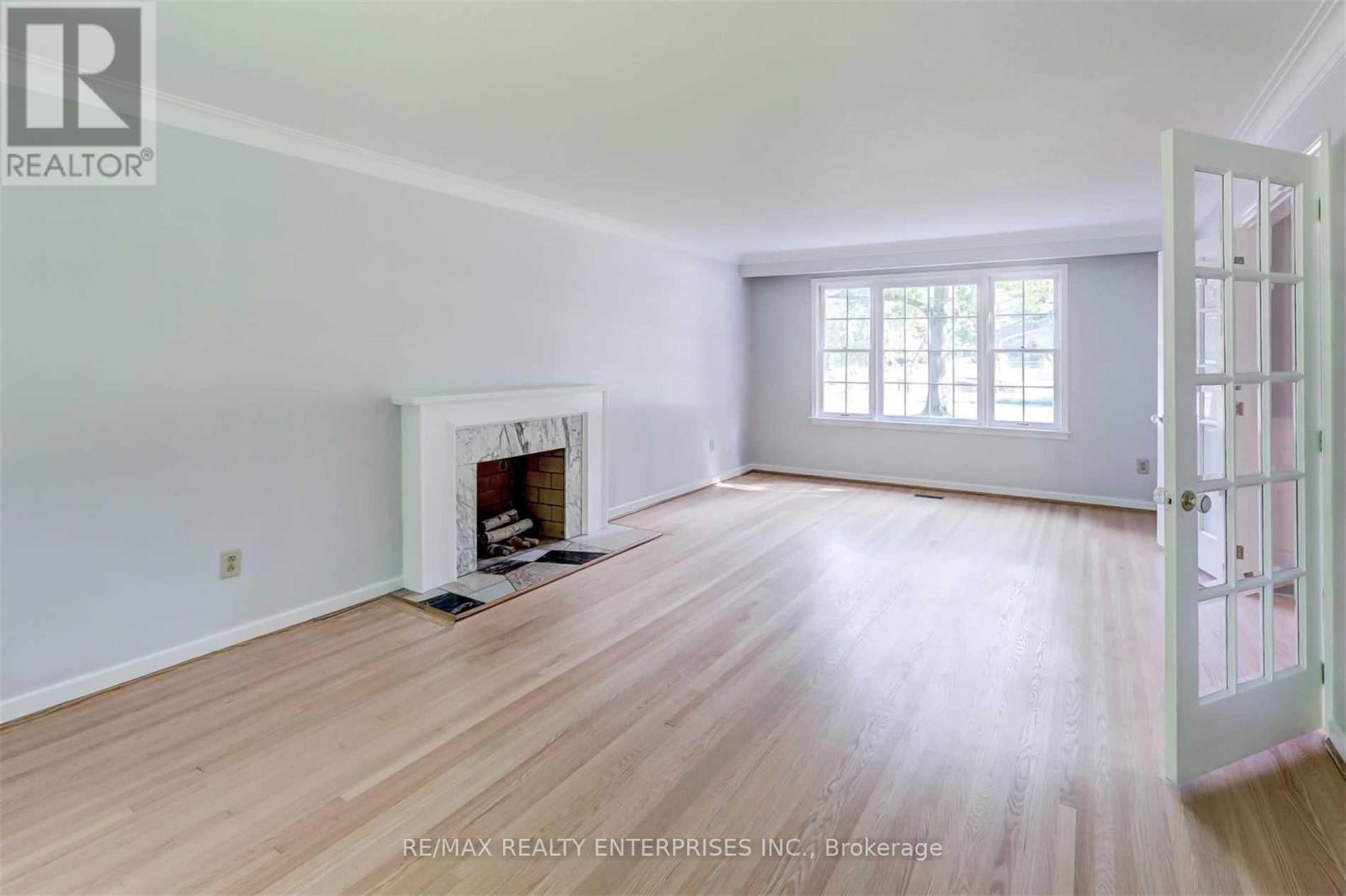 Photo 13 of 1493 Birchwood Drive, Mississauga ON