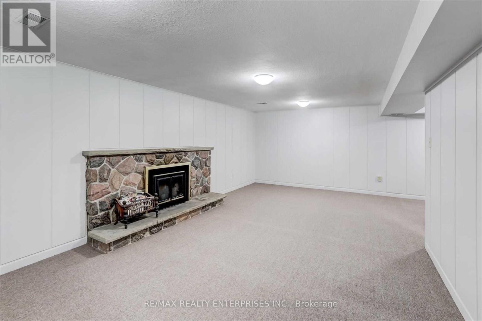 Photo 1 of 1493 Birchwood Drive, Mississauga ON