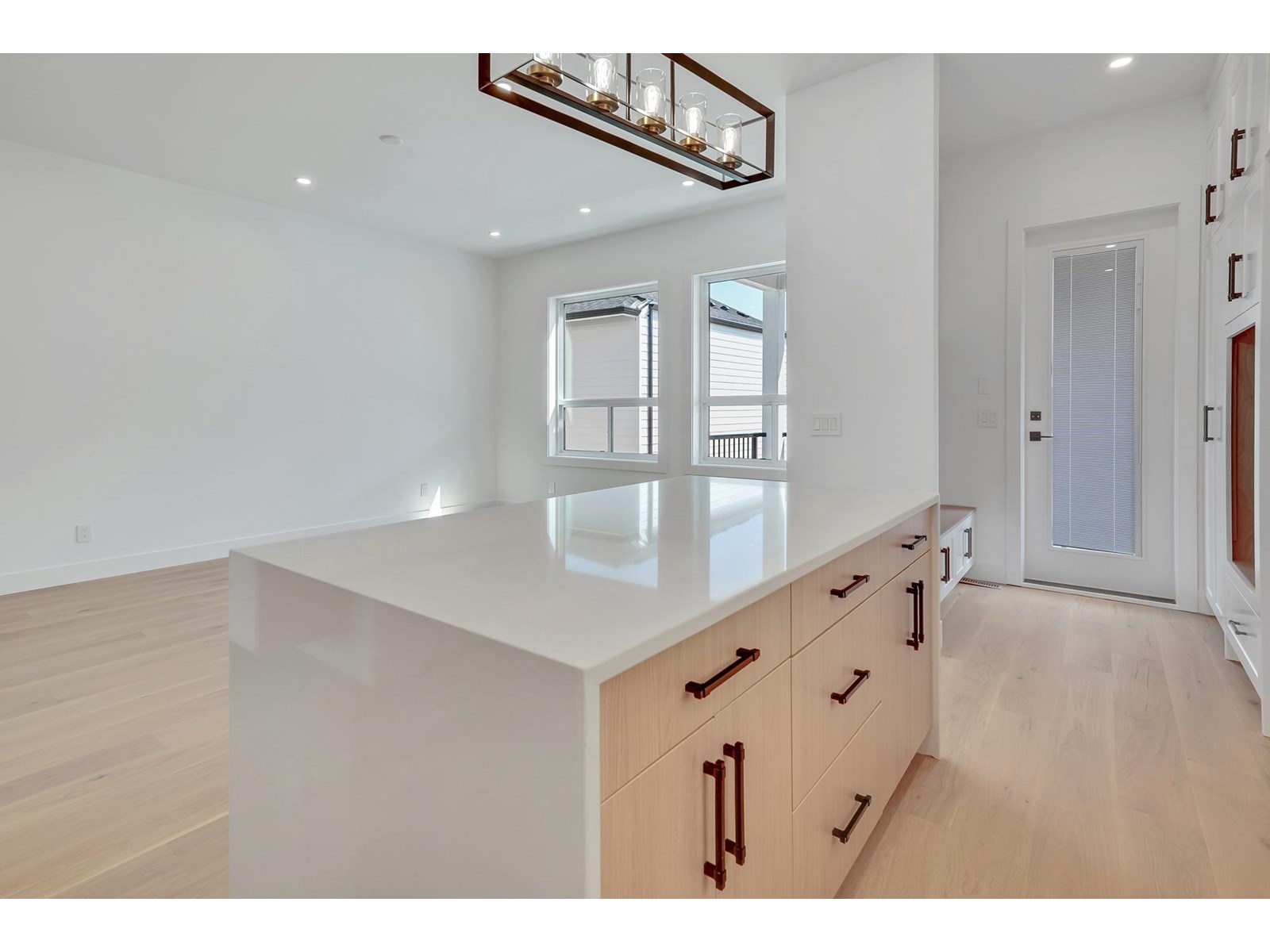 Photo 13 of 16718 20 Avenue, Surrey BC