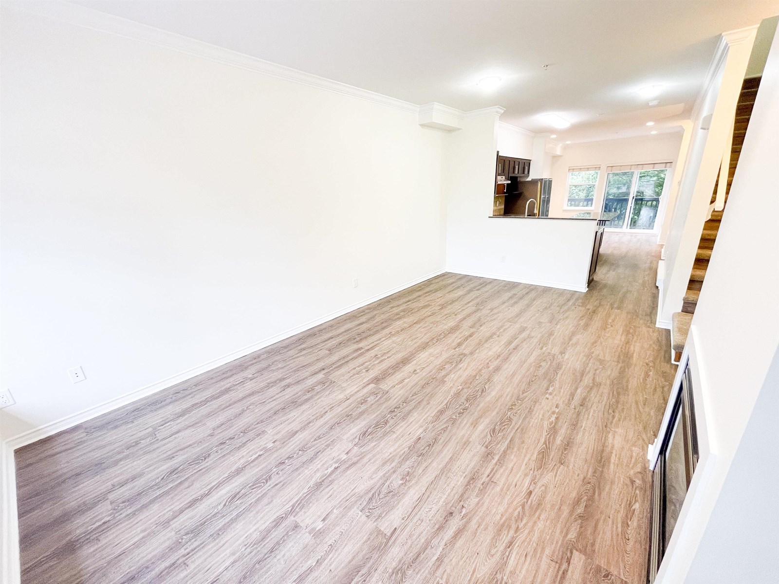 Photo 11 of 31 21535 88 Avenue, Langley BC