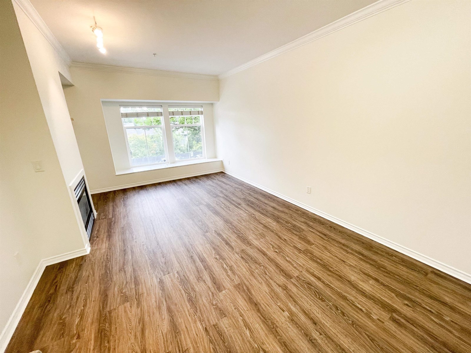 Photo 13 of 31 21535 88 Avenue, Langley BC