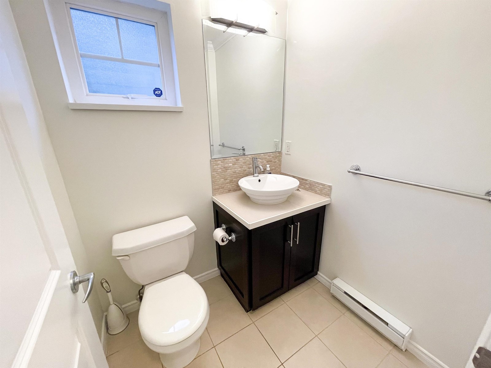 Photo 15 of 31 21535 88 Avenue, Langley BC