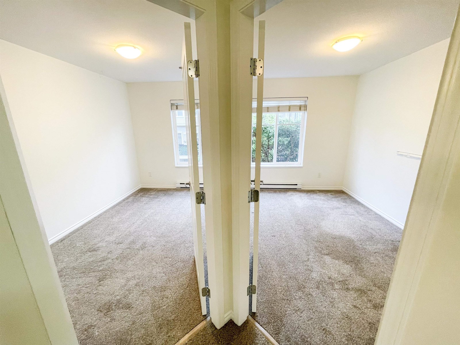 Photo 25 of 31 21535 88 Avenue, Langley BC