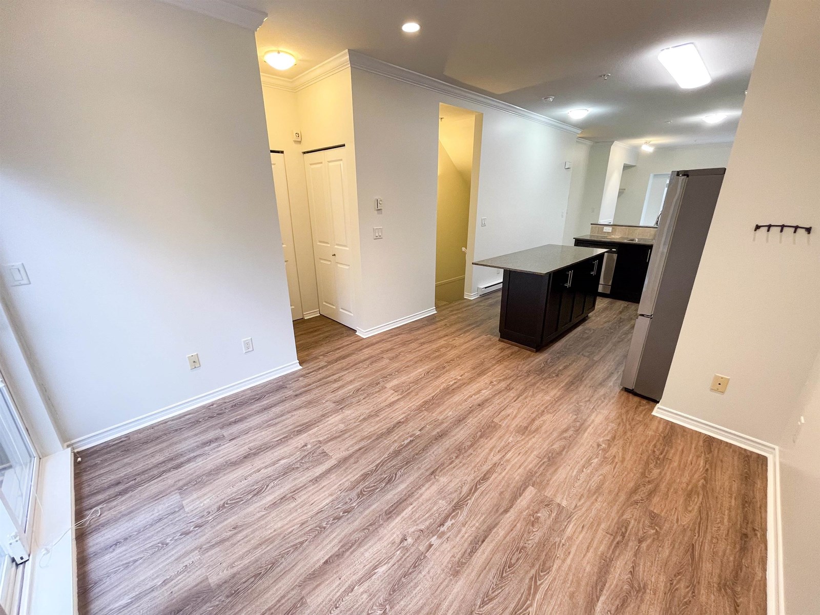 Photo 8 of 31 21535 88 Avenue, Langley BC