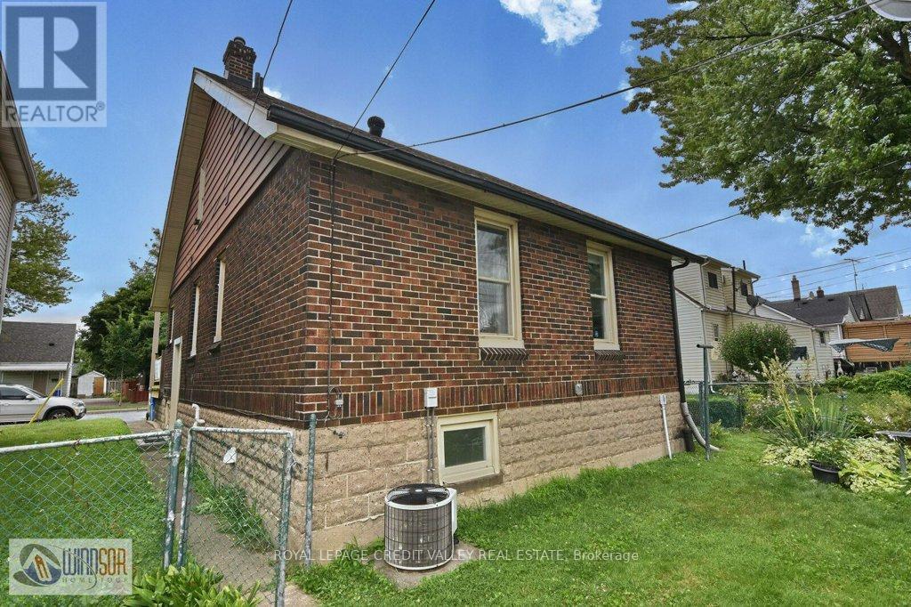 Photo 19 of 1011 Lena Avenue, Windsor ON
