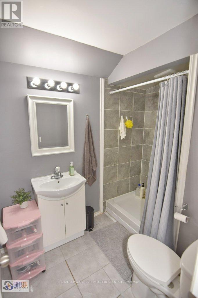 Photo 23 of 1011 Lena Avenue, Windsor ON