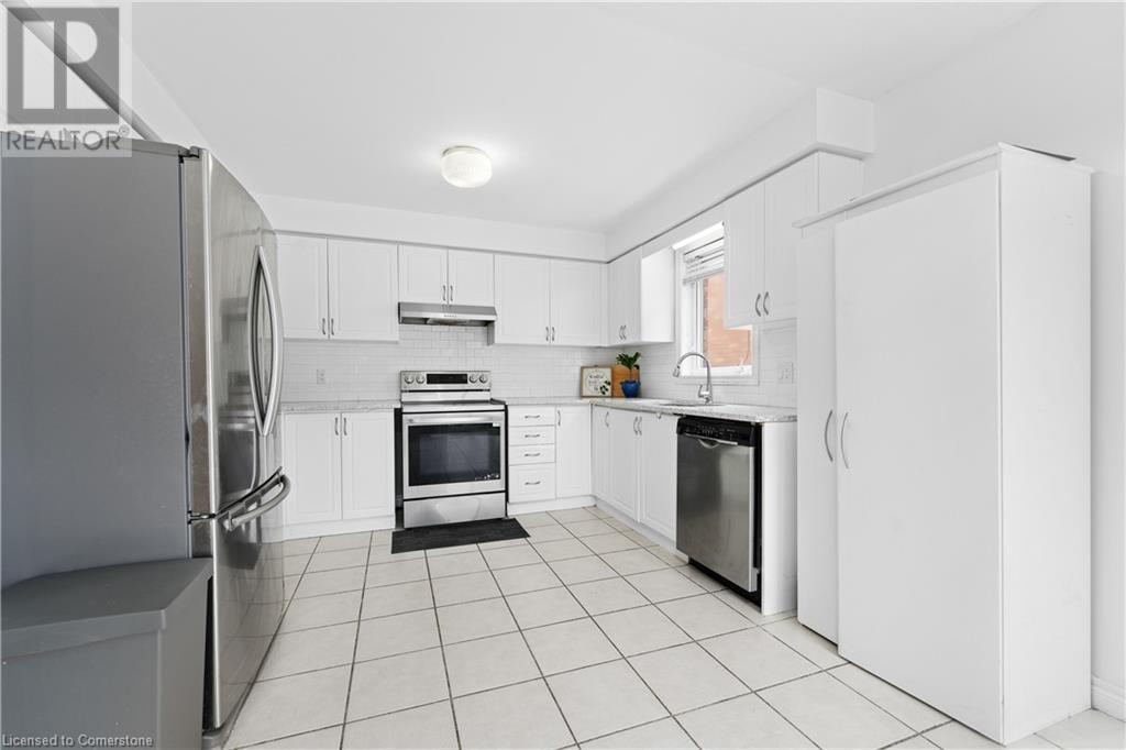 Photo 10 of 1 Hillcroft Drive, Hamilton ON