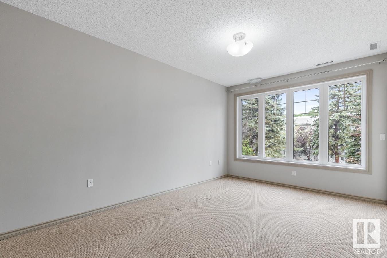 Photo 13 of 209 9820 165 St Nw, Edmonton AB