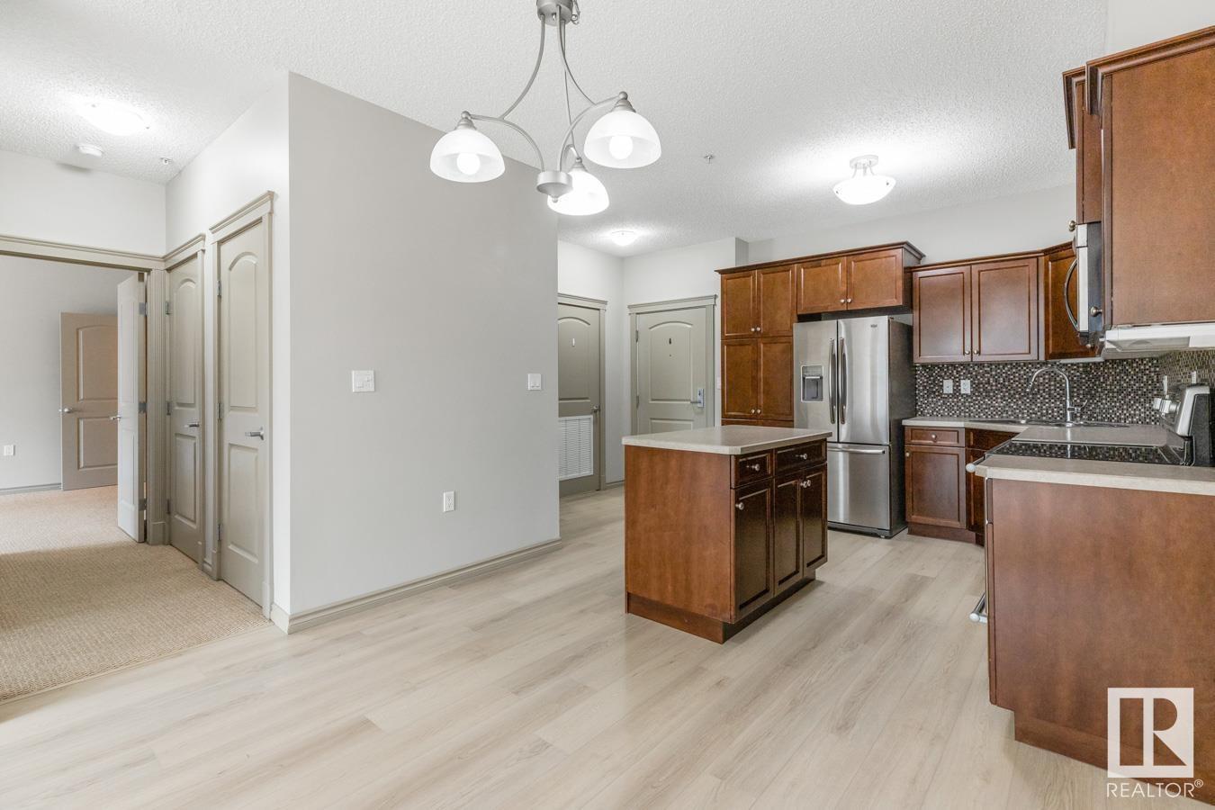 Photo 12 of 209 9820 165 St Nw, Edmonton AB