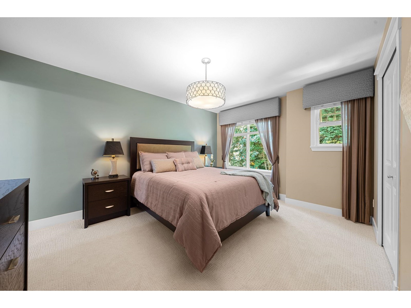 Photo 17 of 28 15454 32 Avenue, Surrey BC