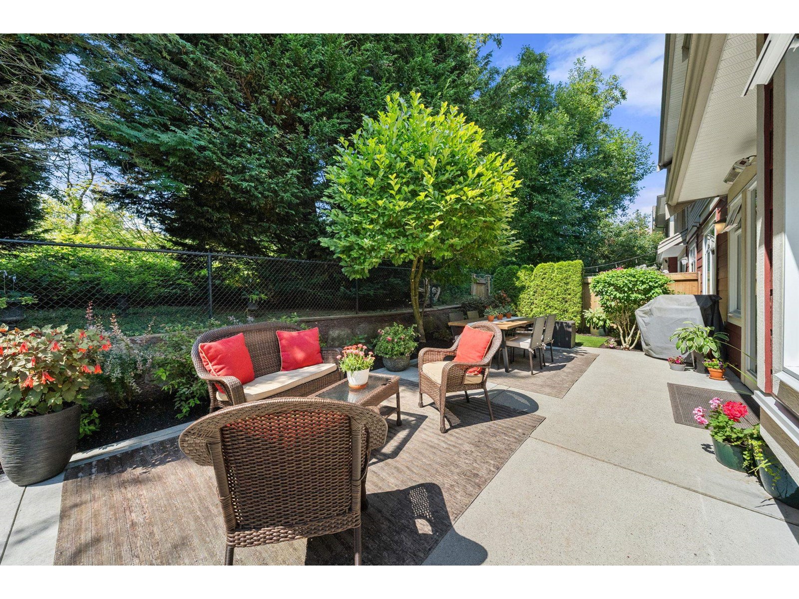 Photo 32 of 28 15454 32 Avenue, Surrey BC