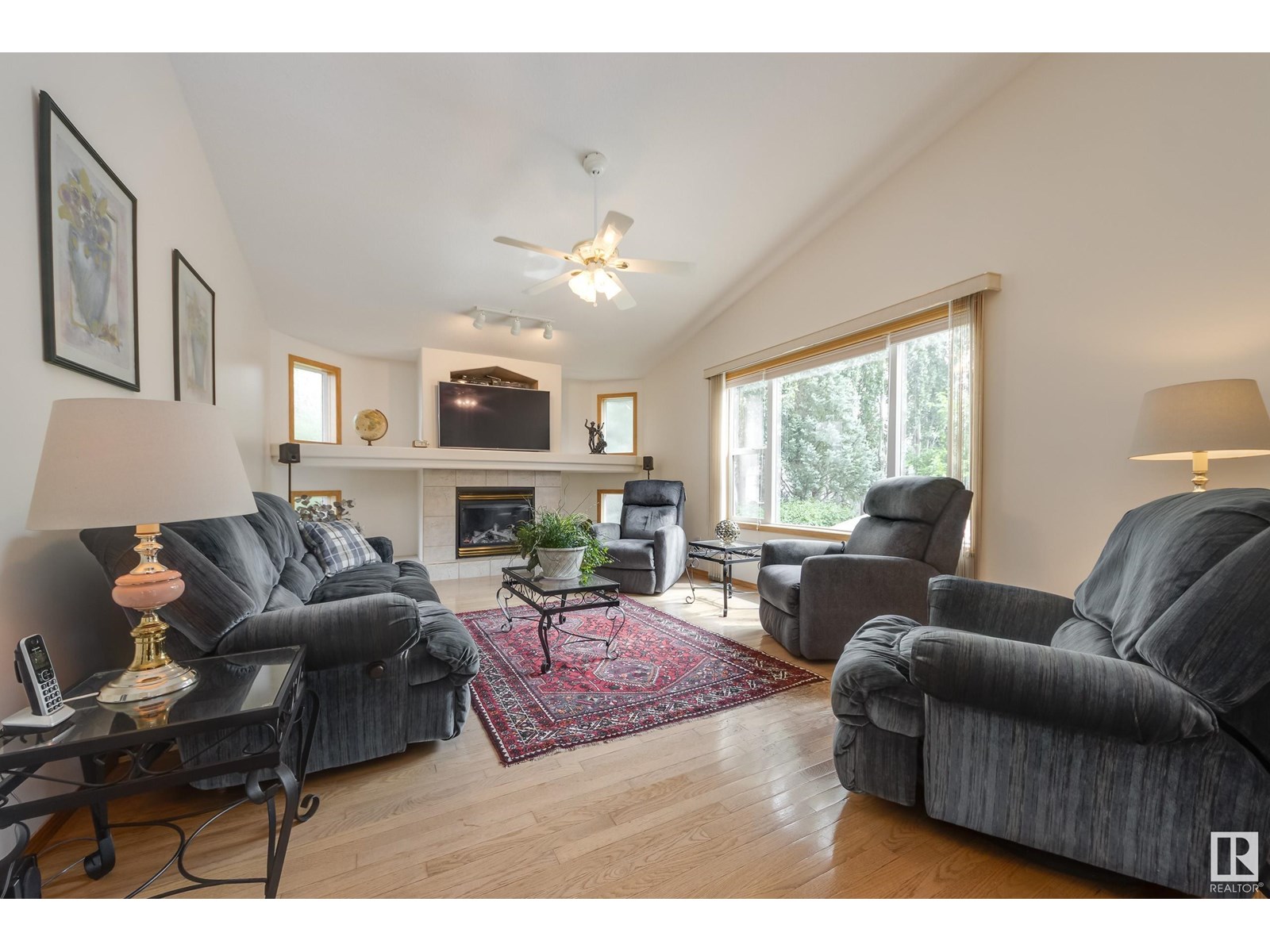 Photo 18 of 446 Davenport Dr, Sherwood Park AB