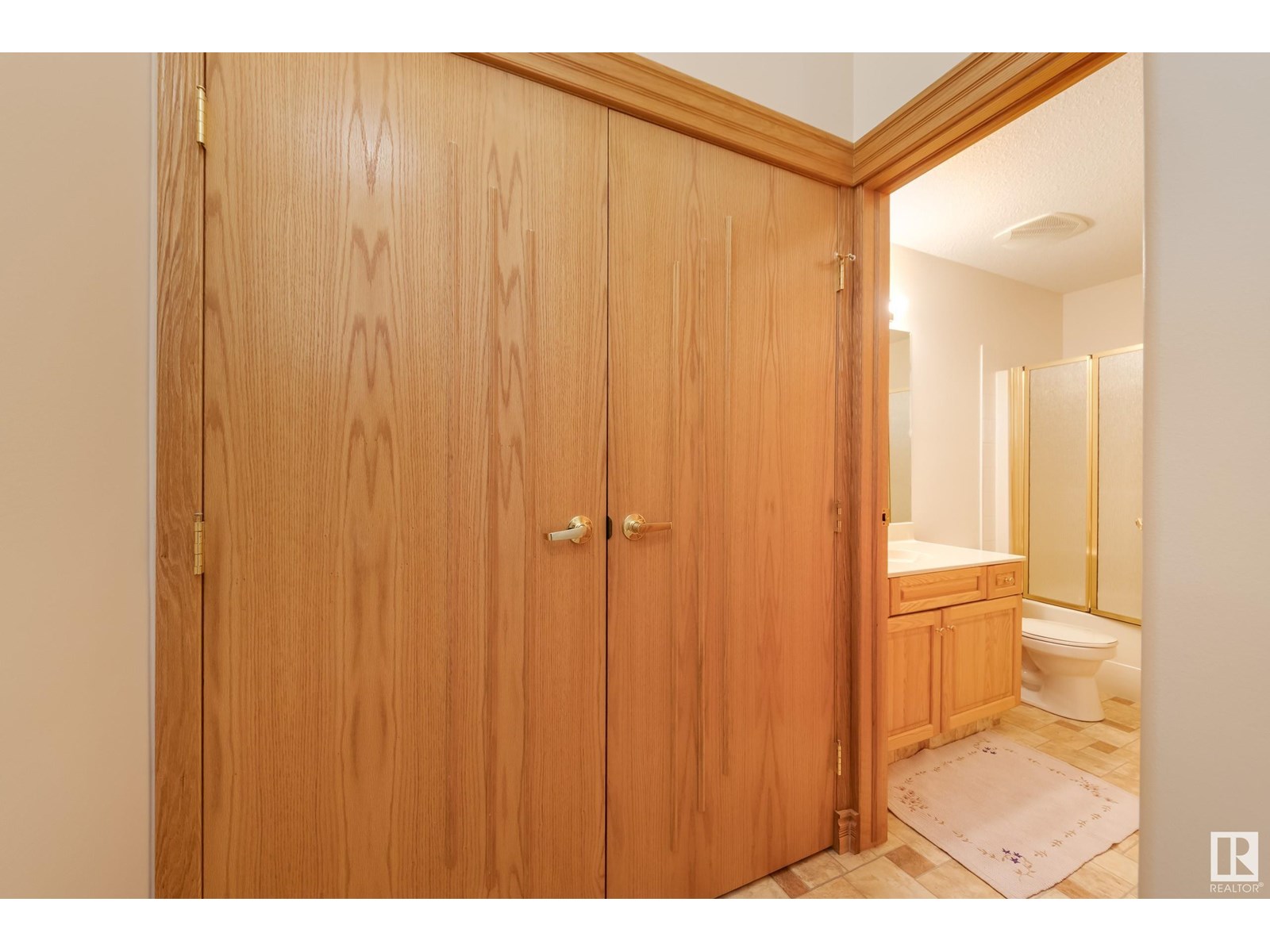 Photo 8 of 446 Davenport Dr, Sherwood Park AB