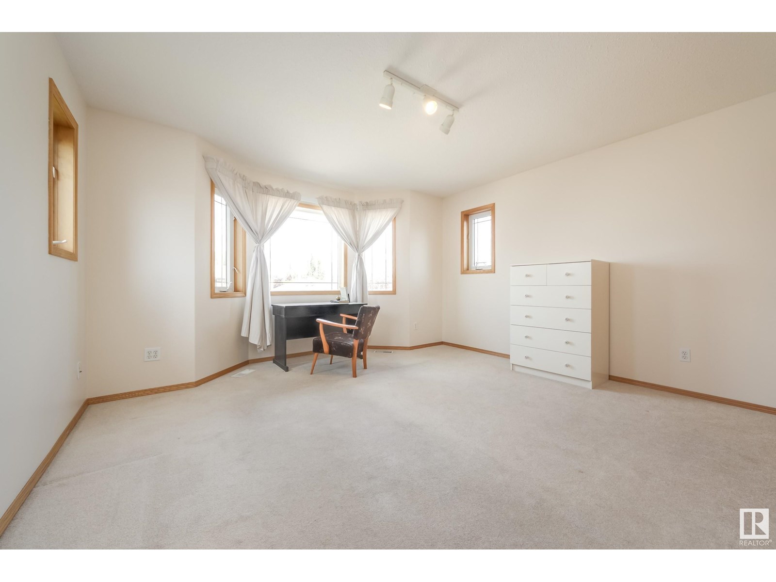 Photo 49 of 446 Davenport Dr, Sherwood Park AB