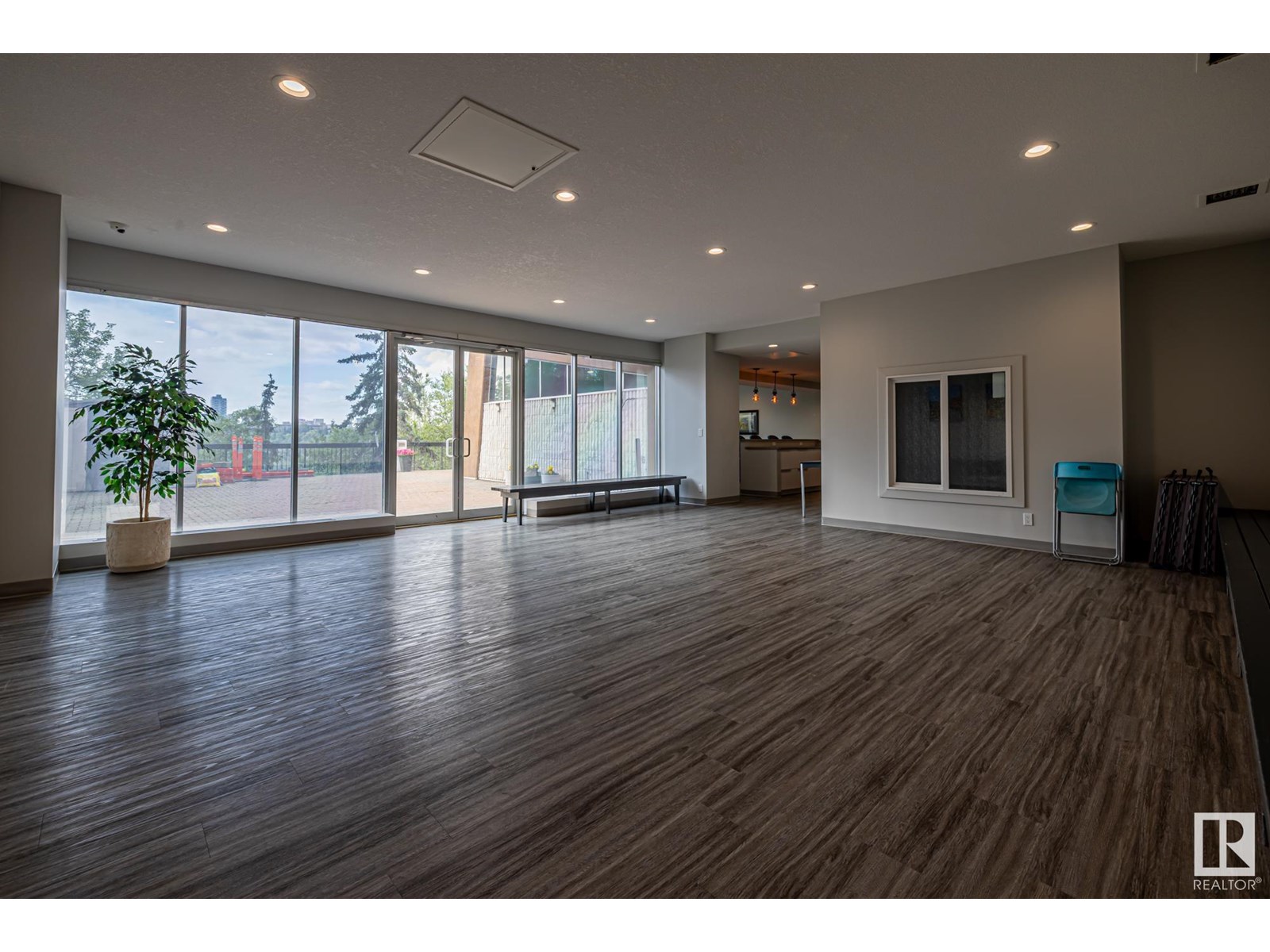 Photo 33 of 1605 11307 99 Av Nw, Edmonton AB