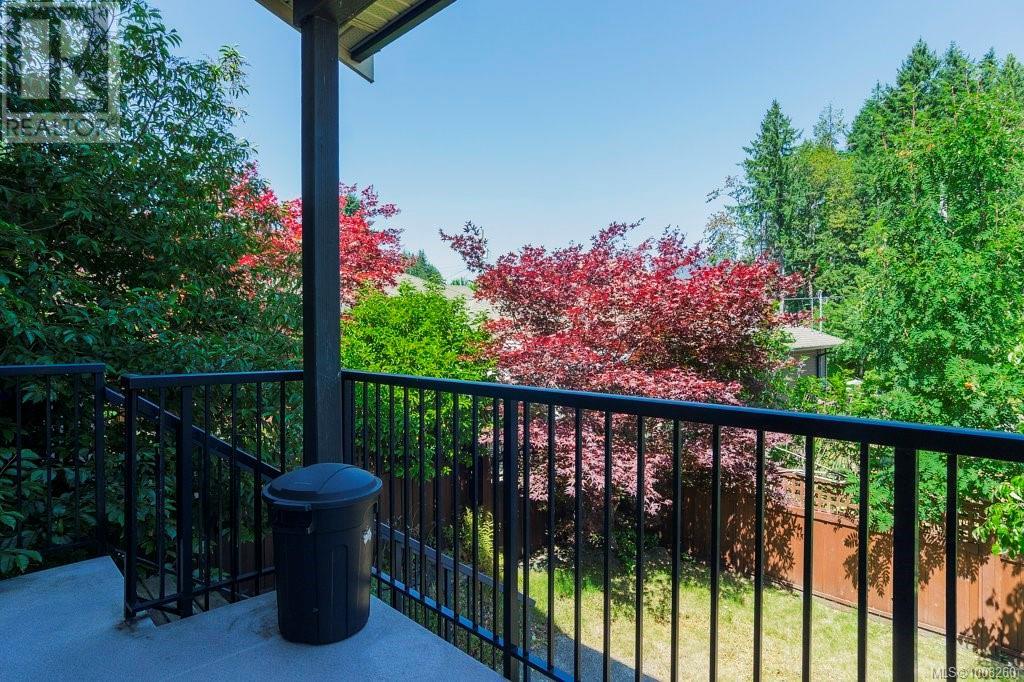 Photo 12 of 14 3101 Cliffs Rd, Duncan BC