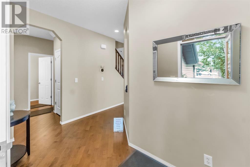 Photo 4 of 107 Everoak Green Sw, Calgary AB