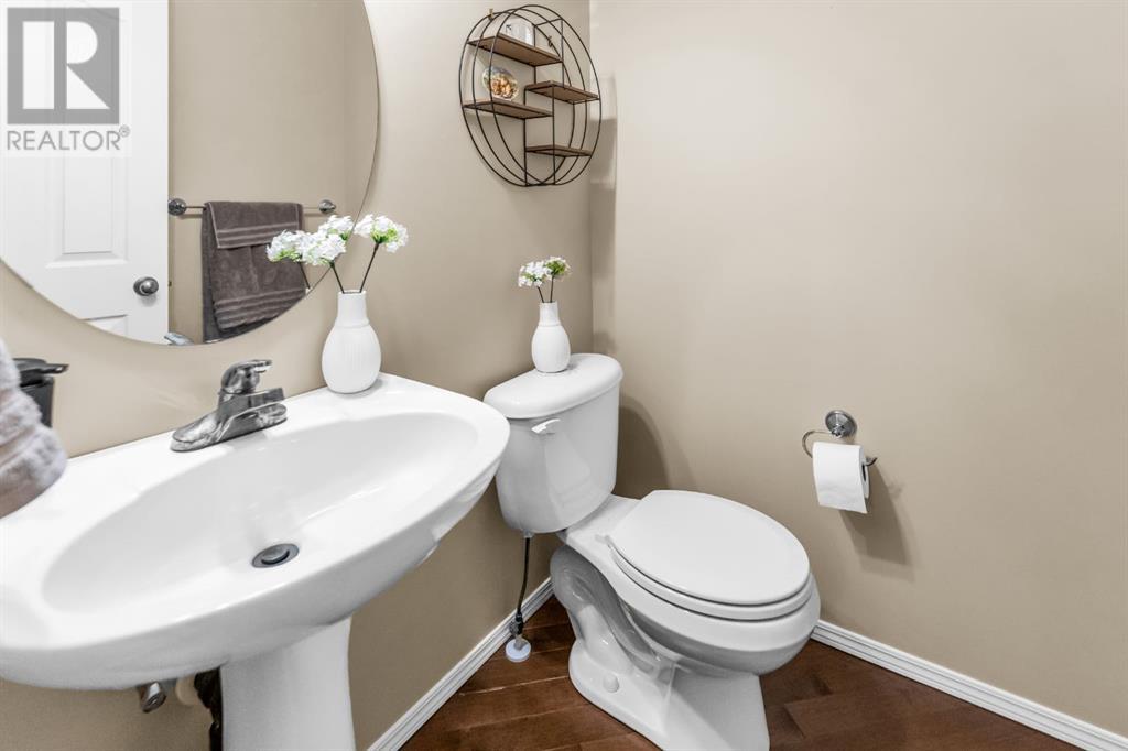 Photo 19 of 107 Everoak Green Sw, Calgary AB