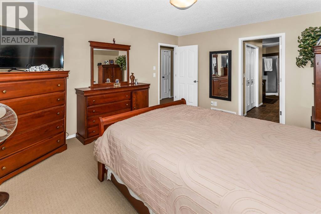 Photo 29 of 107 Everoak Green Sw, Calgary AB