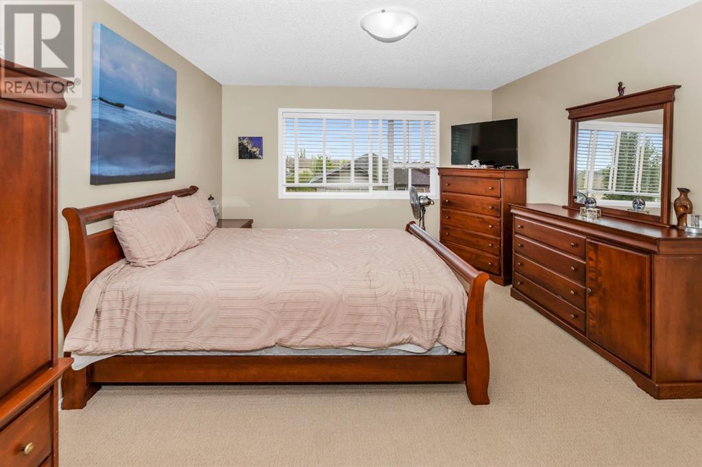 Photo 30 of 107 Everoak Green Sw, Calgary AB