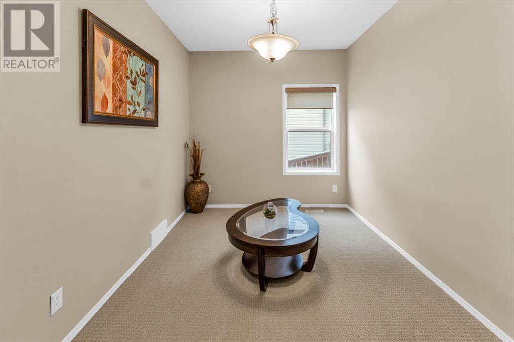 Photo 5 of 107 Everoak Green Sw, Calgary AB