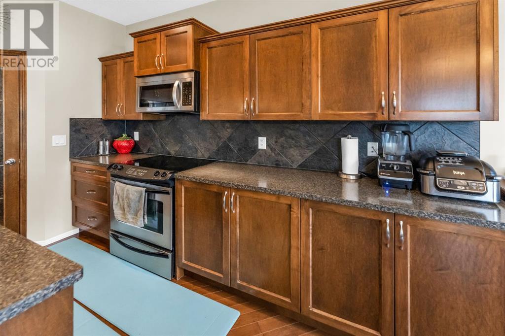 Photo 15 of 107 Everoak Green Sw, Calgary AB