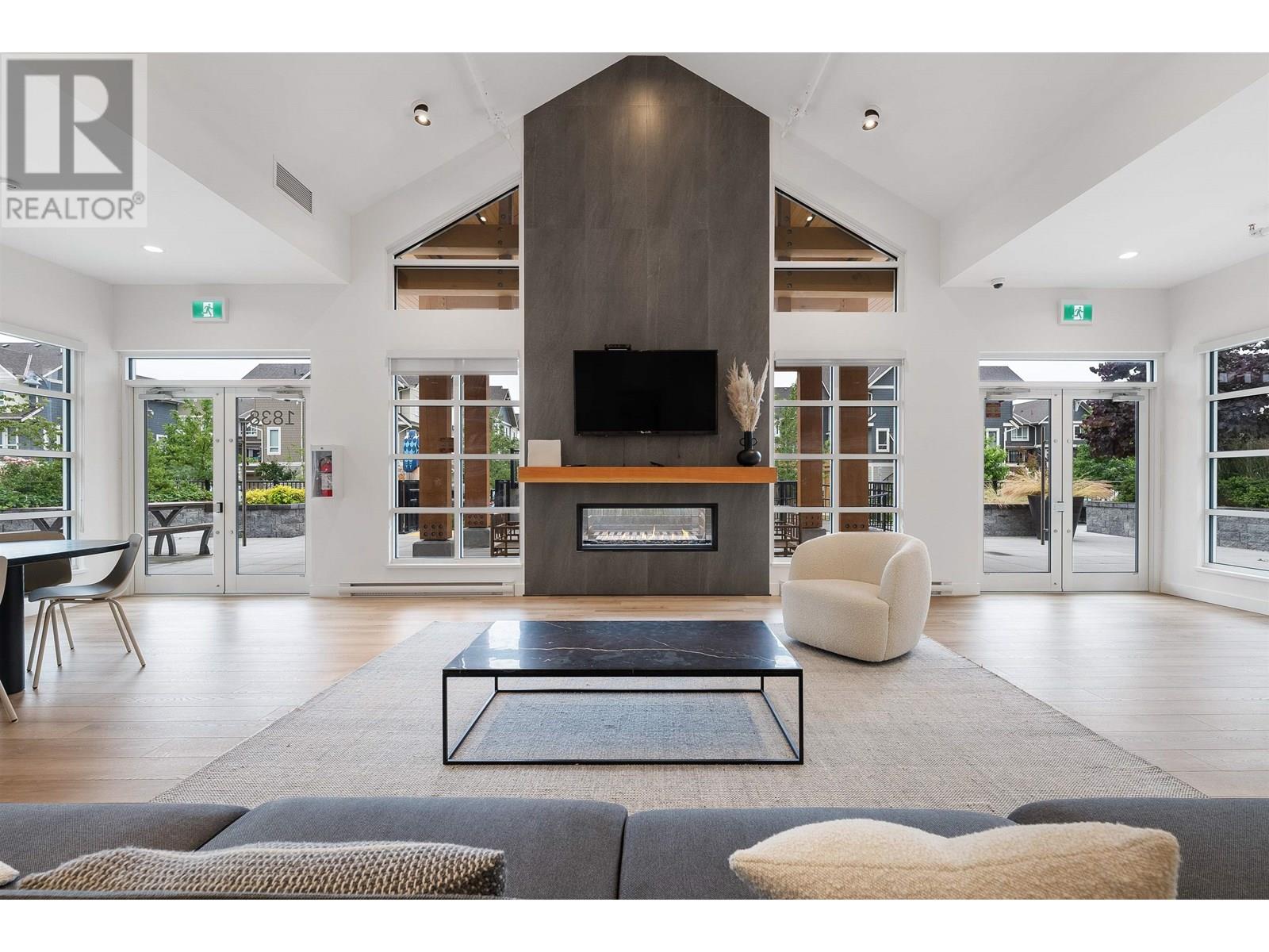 Photo 10 of 401 1892 Starling Drive, Tsawwassen BC