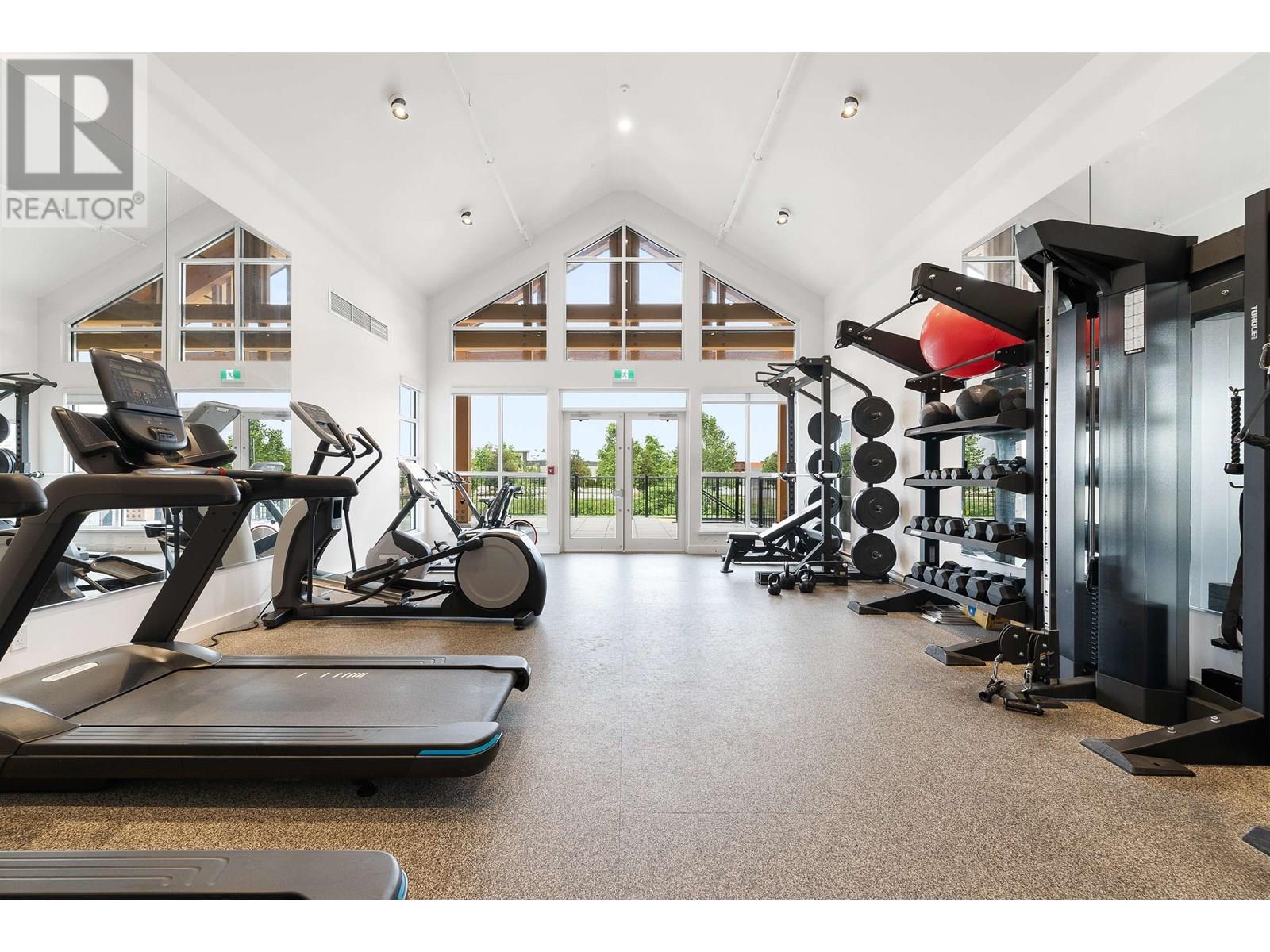 Photo 13 of 401 1892 Starling Drive, Tsawwassen BC