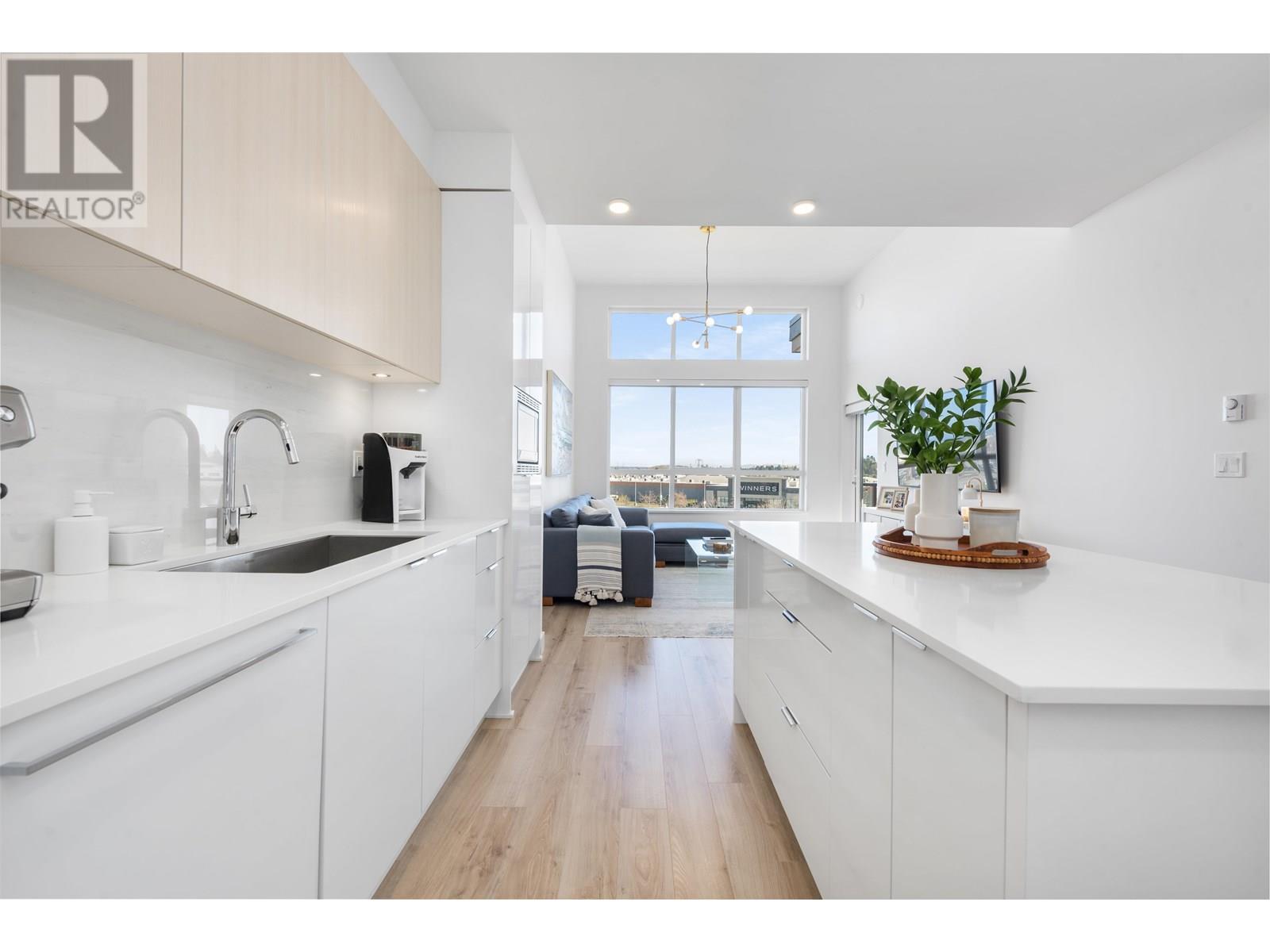 Photo 28 of 401 1892 Starling Drive, Tsawwassen BC