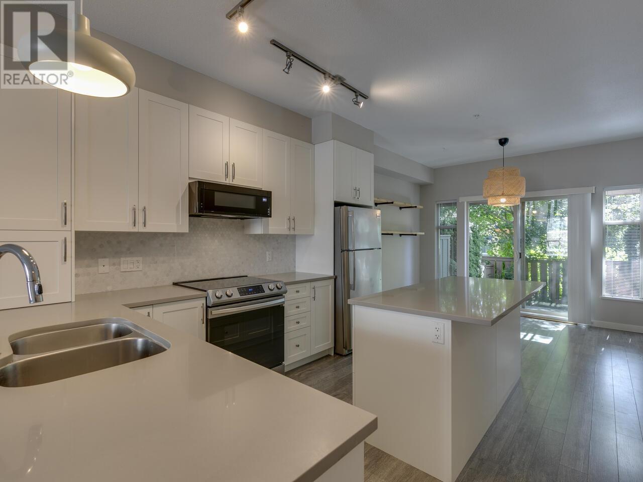 38326 EAGLEWIND BOULEVARD, Squamish