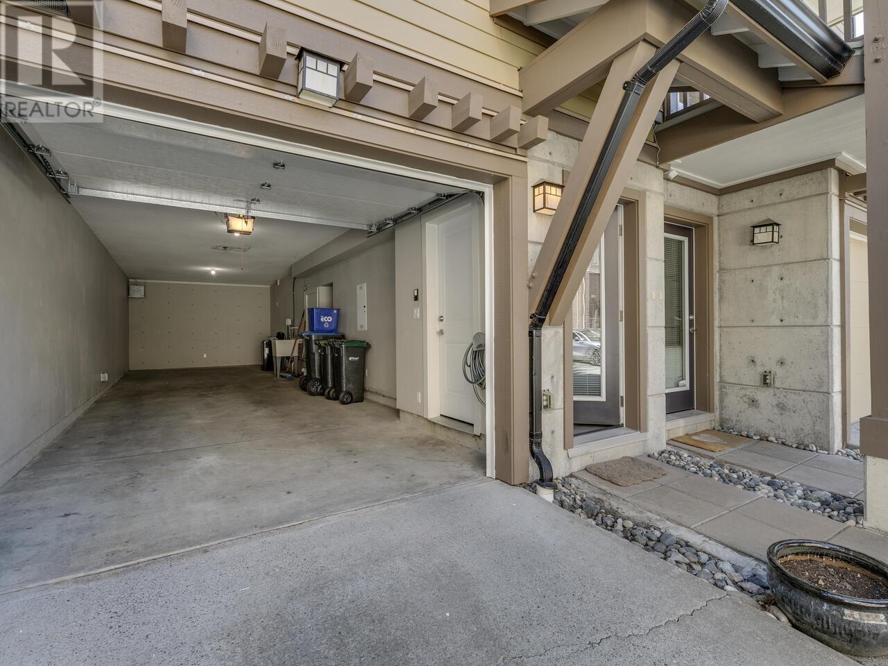 38326 EAGLEWIND BOULEVARD, Squamish