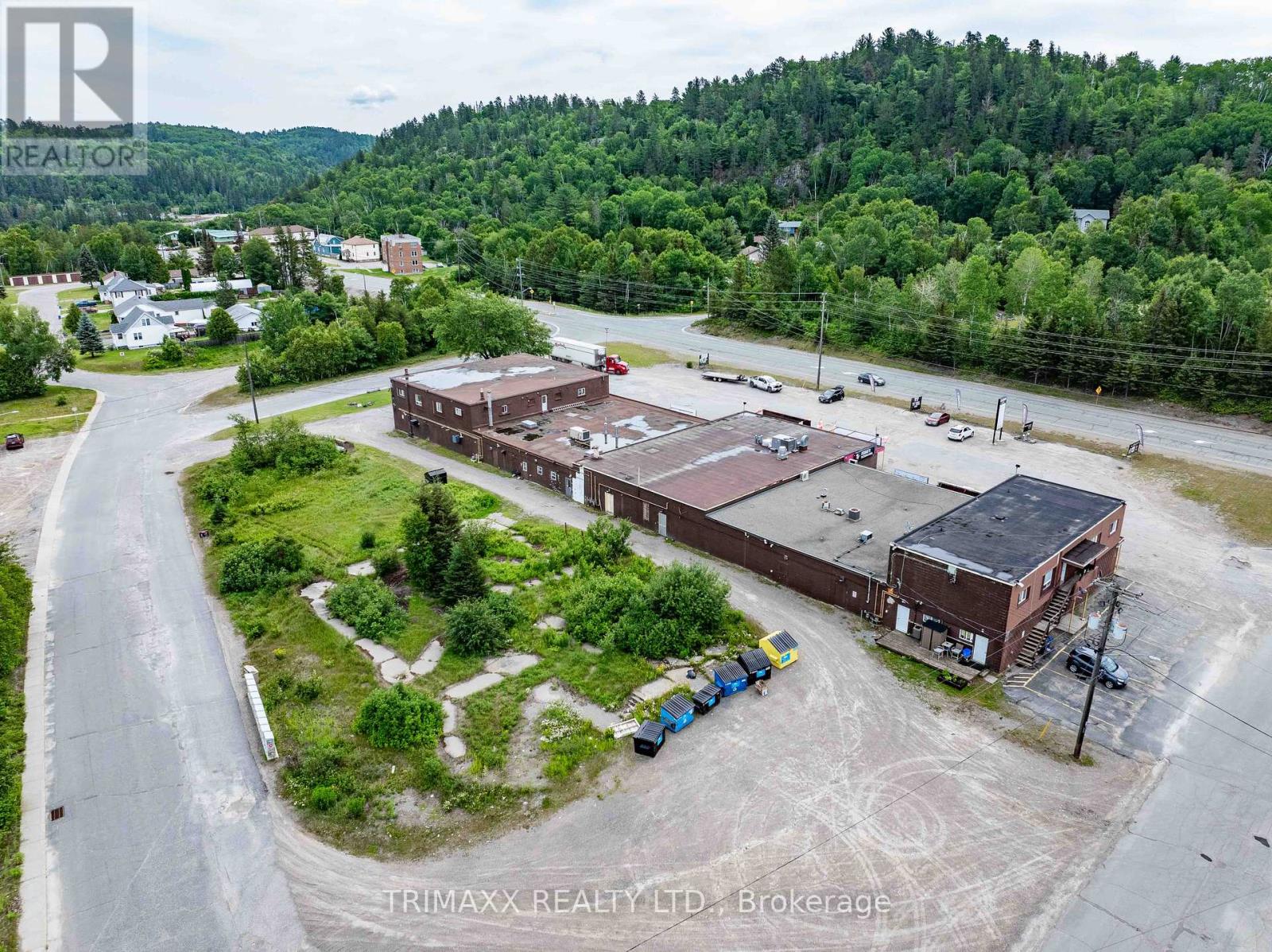 Photo 21 of 8 7 8 6 Regional Road, Greater Sudbury ON