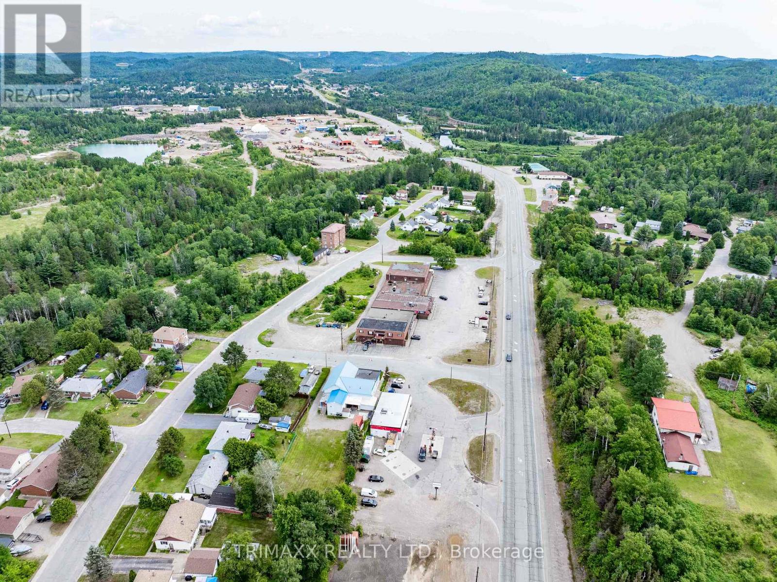 Photo 11 of 8 7 8 6 Regional Road, Greater Sudbury ON