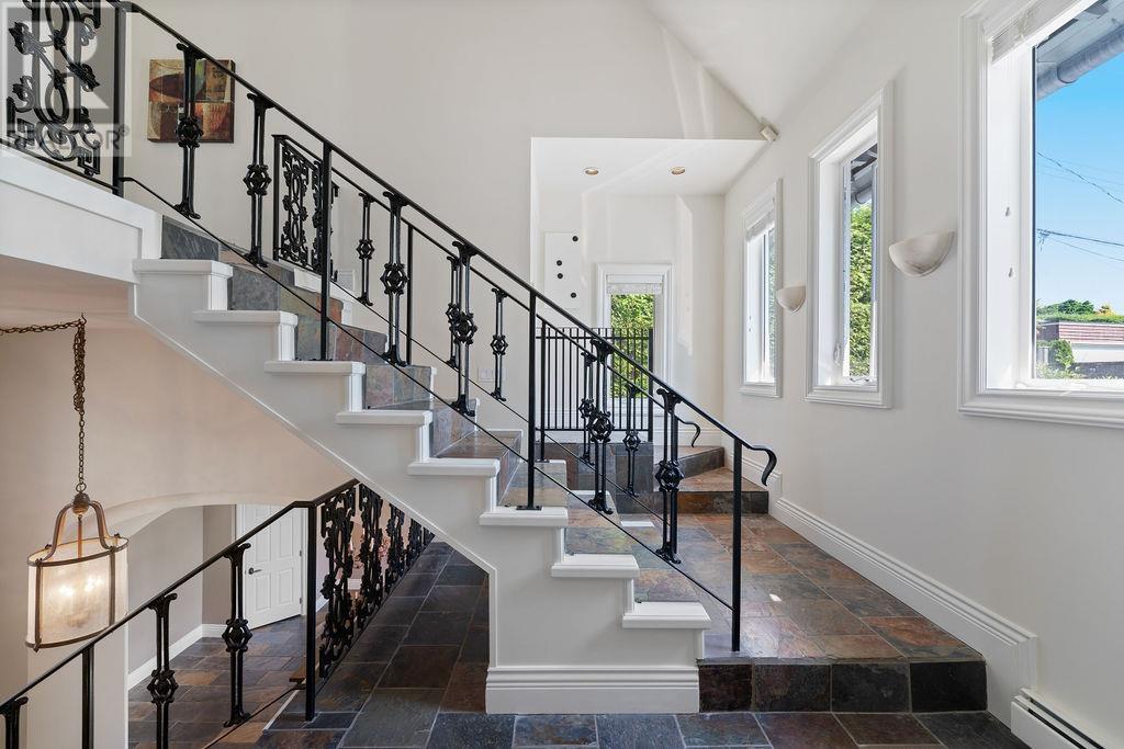 Photo 22 of 284 Sandringham Crescent, North Vancouver BC
