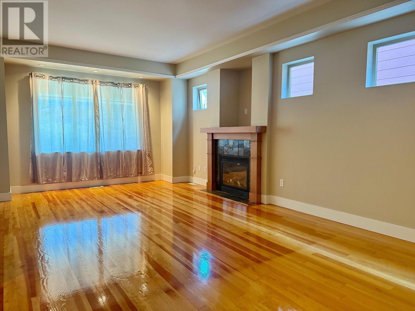 Photo 14 of 214 Jensen Street, New Westminster BC